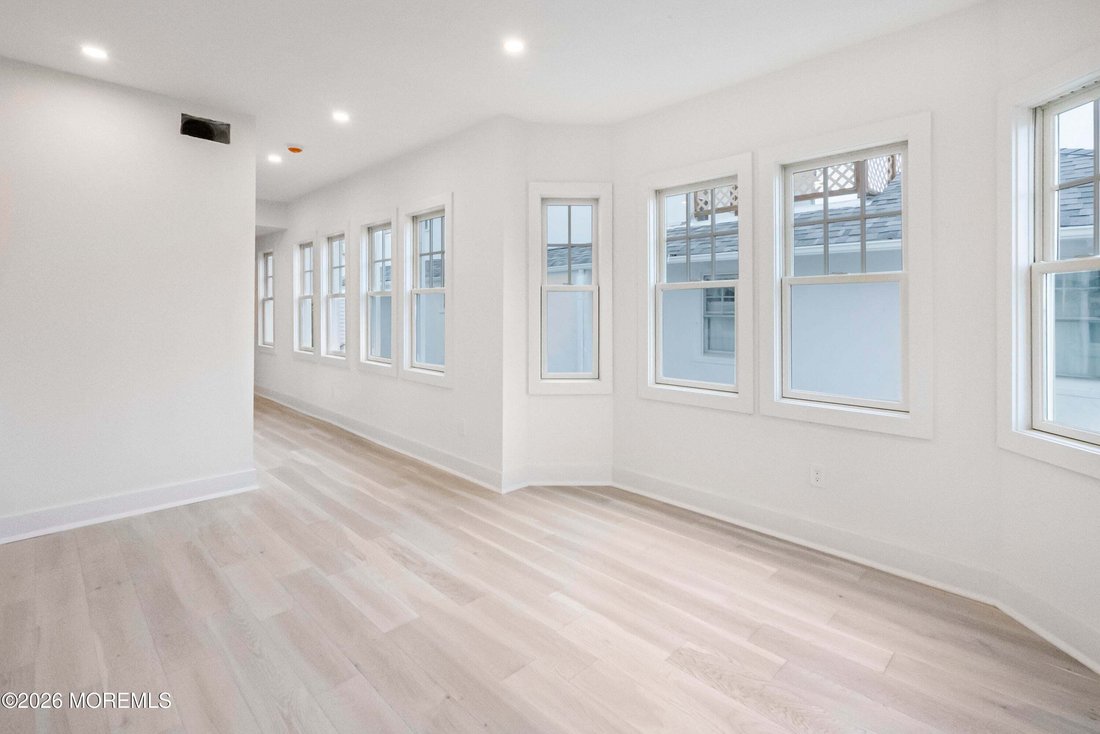 Condo in Ocean Township, New Jersey, United States 5 - 18708510