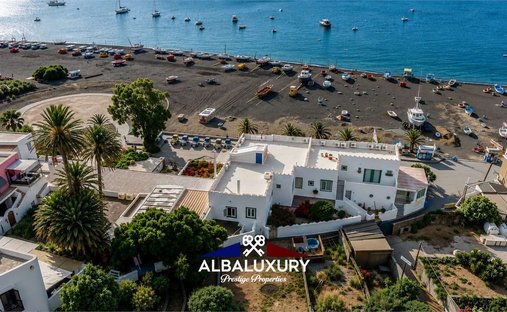 Villa à Lipari, Sicile, Italie 1