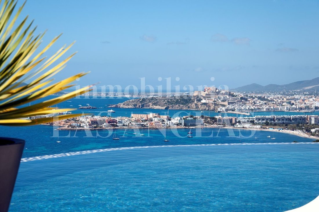 Villa in Ibiza Town, Balearic Islands, Spain 1 - 18703921