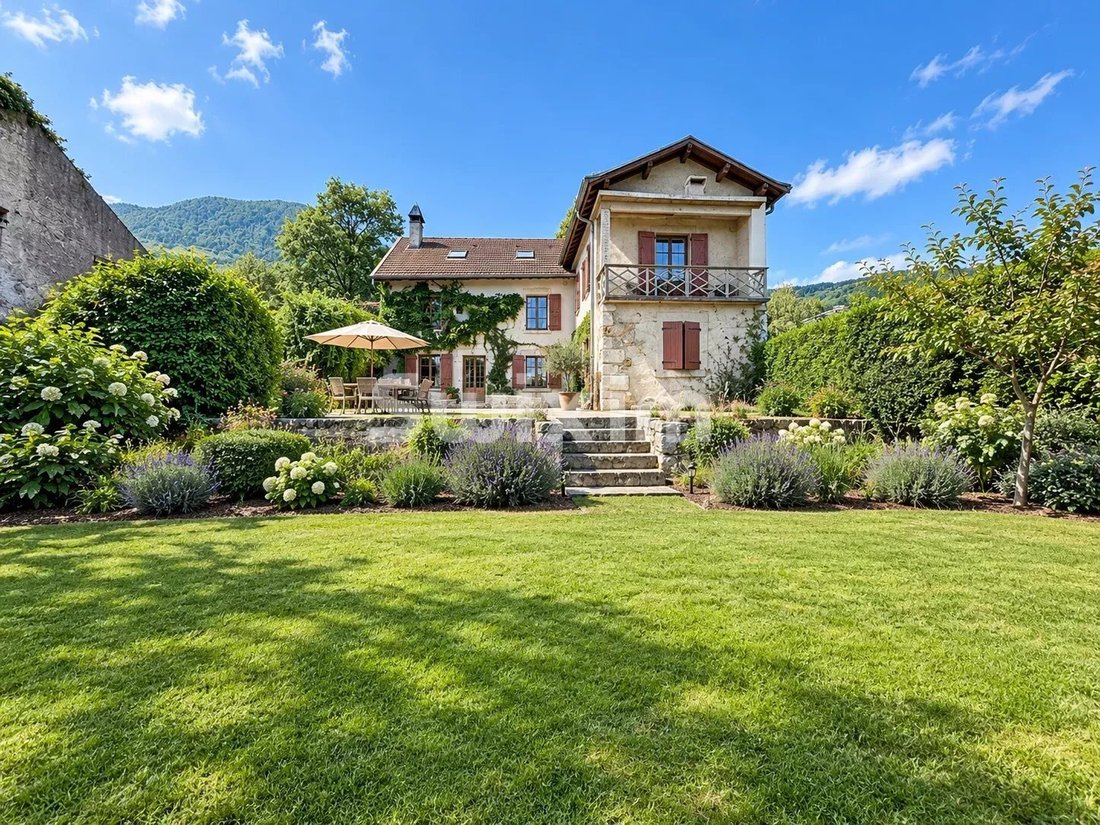 House in Farges, Auvergne-Rhône-Alpes, France 1 - 18711905
