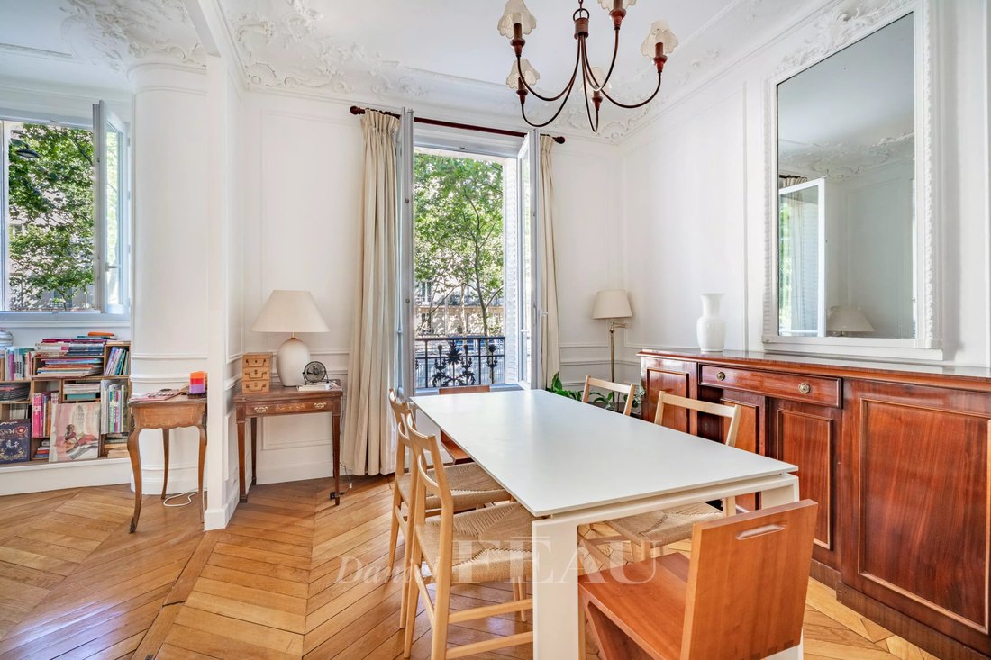 Apartment in Ecole Militaire, Paris 7e Arrondissement, Paris 2 - 18713338