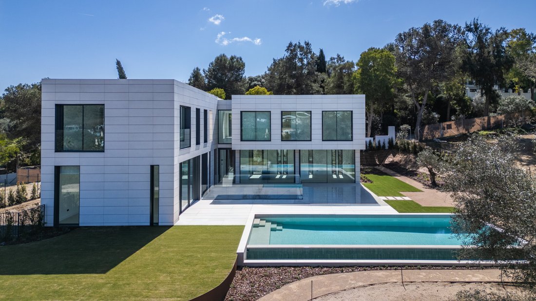 Villa in Sotogrande, San Roque, Andalusia 1 - 18706487