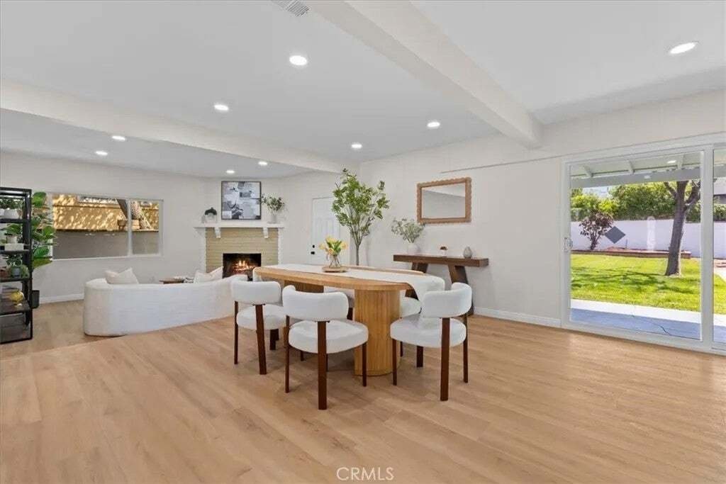 Maison à Claremont, Californie, États-Unis 3 - 18200415