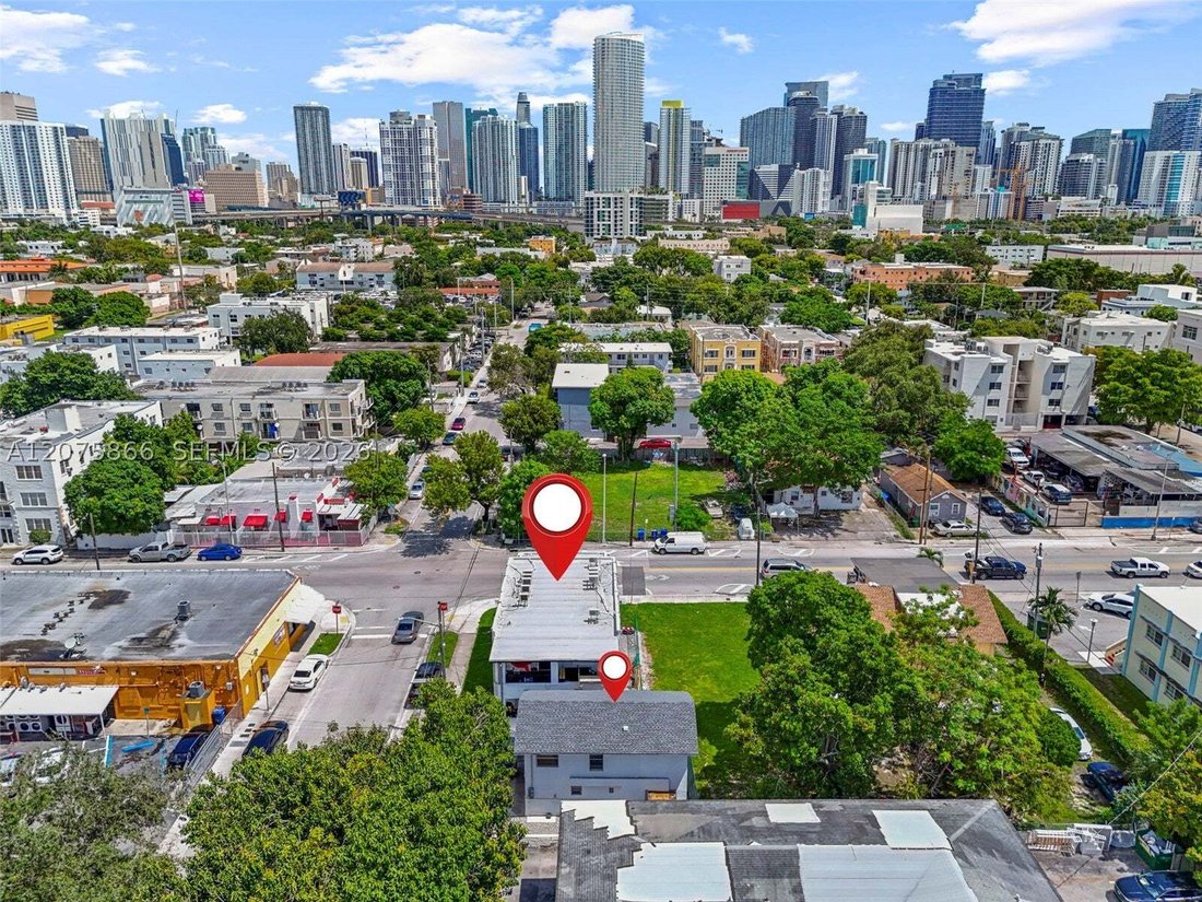 House in Miami, Florida, United States 1 - 18708557