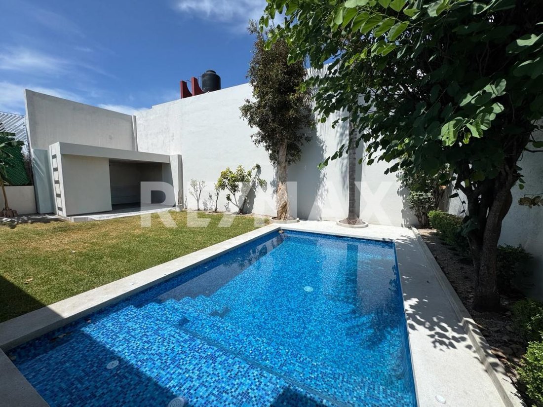 House in Cuernavaca, Morelos, Mexico 1 - 18710345