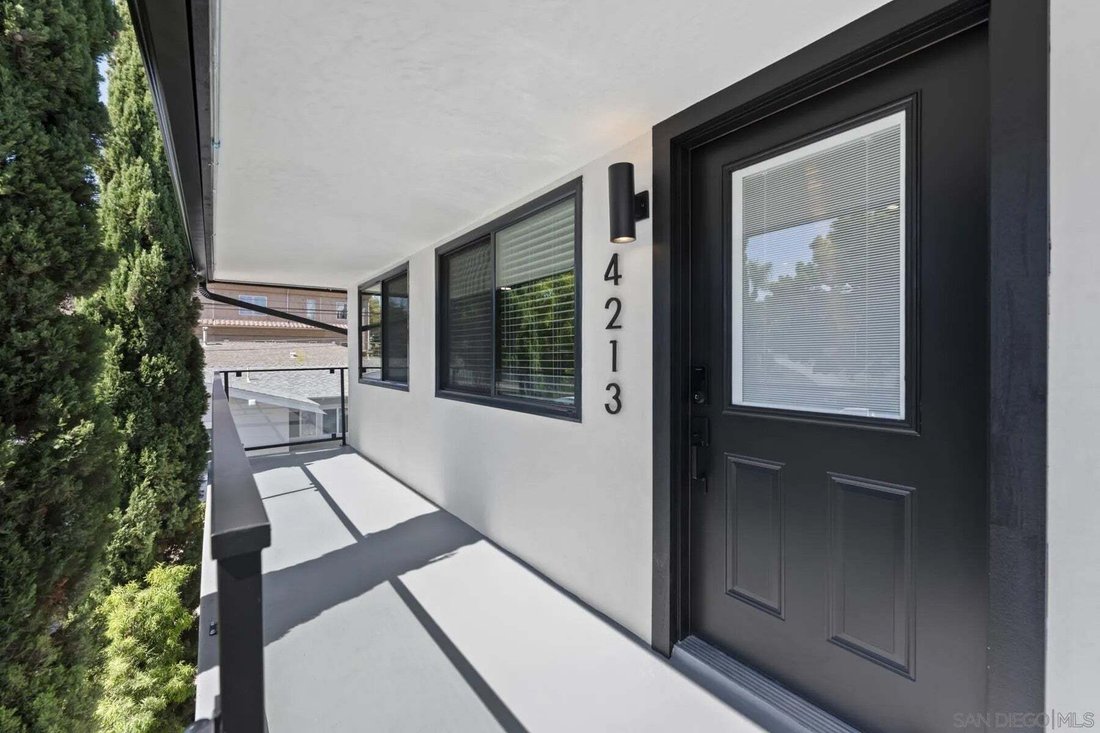 San Diego, California, United States 3 - 18705903
