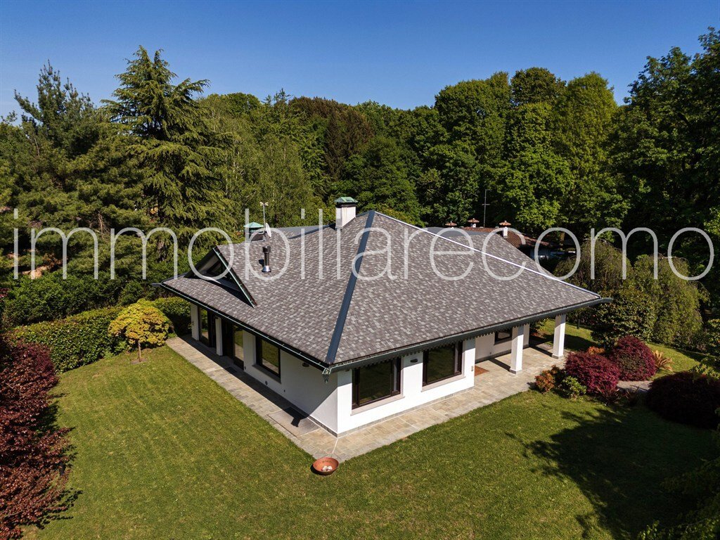 Villa in Fecchio, Cantu, Lombardy 4 - 18705061