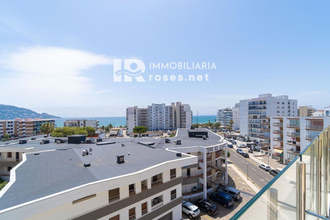 Apartment in Roses, Catalonia, Spain 5 - 18704063
