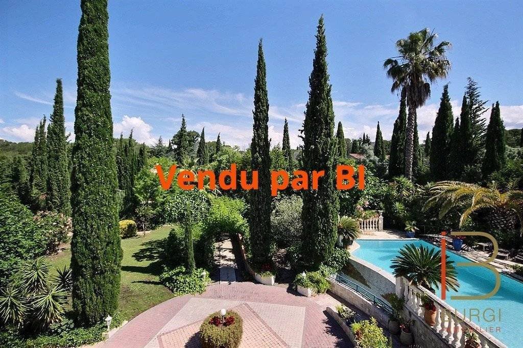 Estate in Exterieurs, Frejus, France 1 - 15694174
