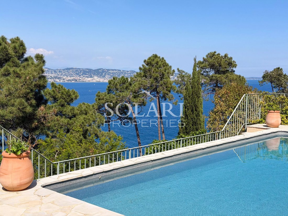 Villa in Théoule-sur-Mer, Provence-Alpes-Côte d'Azur, France 5 - 17837296