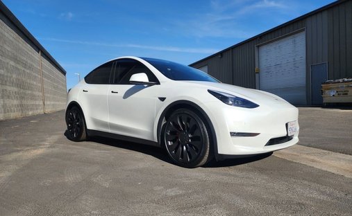 2023 Tesla Model Y Performance Sport Utility 4D in Modesto, CA, United States 1