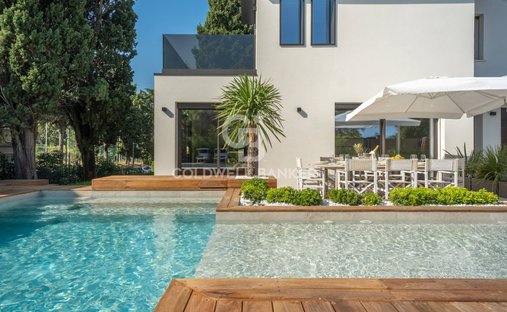 Villa in Misano Adriatico, Emilia-Romagna, Italy 1