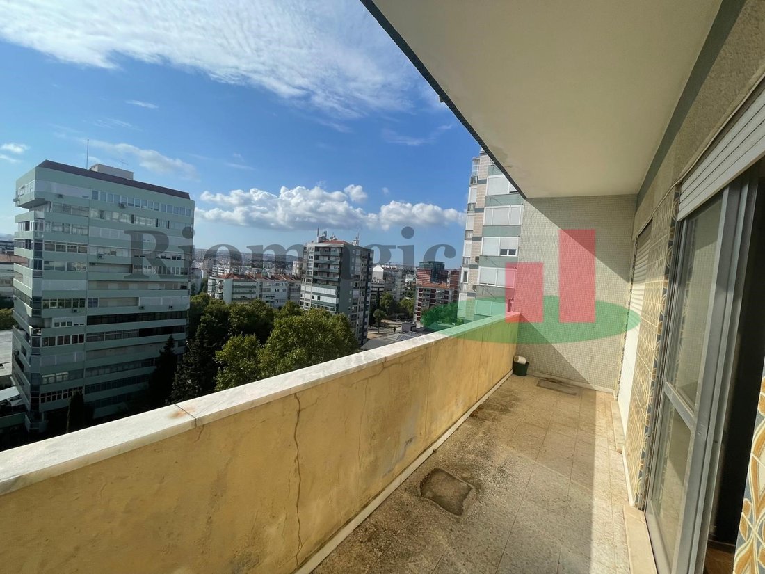 Apartment in Sao Domingos de Benfica, Lisbon, Portugal 5 - 18710848