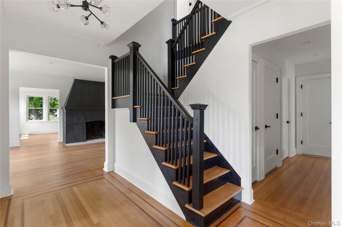 Haus in Mineola, New York, Vereinigte Staaten 2 - 18702537