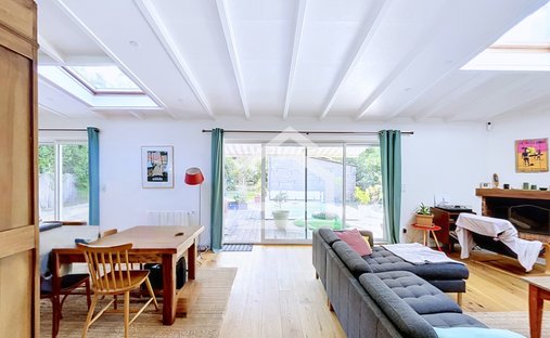 House in Le Lac-Bacalan, Bordeaux, France 1