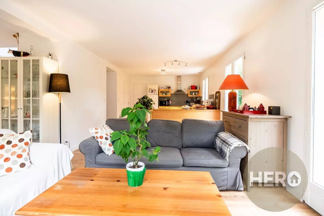 House in Montfort-l'Amaury, Ile-de-France, France 5 - 16142726