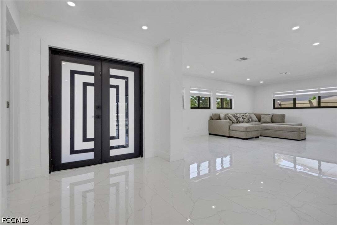 House in Cape Coral, Florida, United States 3 - 18705179