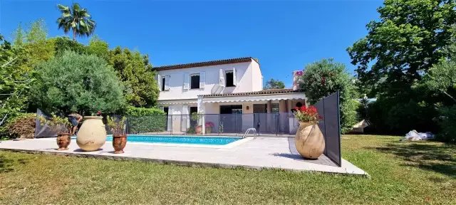 Villa in Route de Grasse, Villeneuve-Loubet, France 2 - 15663894