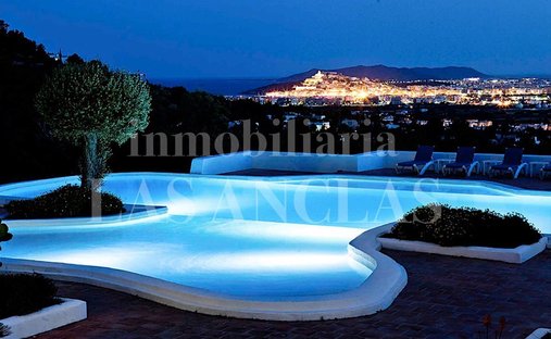 Villa in Jesus, Santa Eularia des Riu, Balearic Islands 1