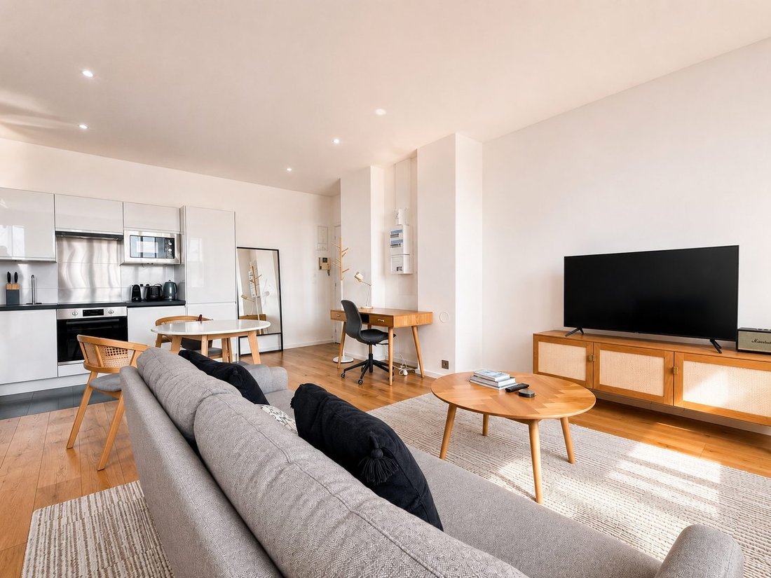 Apartment in Elysées-Madeleine, Paris 8e Arrondissement, Paris 3 - 18708299
