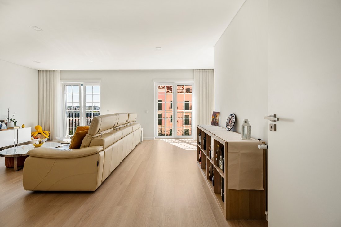 Apartment in Aguas Livres, Lisbon, Portugal 3 - 18714620