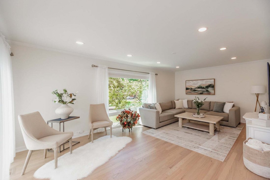 Condo in Glenview, Illinois, United States 5 - 18706316