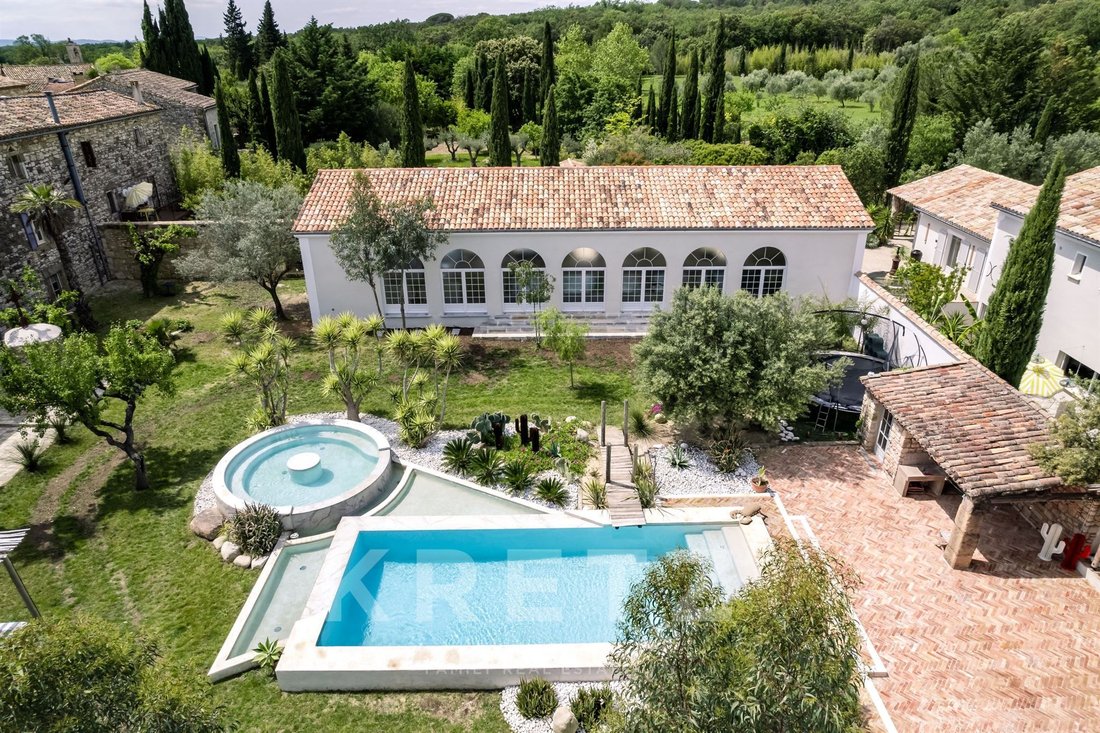 Estate in Uzès, Occitania, France 5 - 18710847