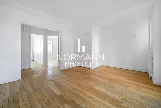 Apartment in Puteaux, Ile-de-France, France 3 - 15869418