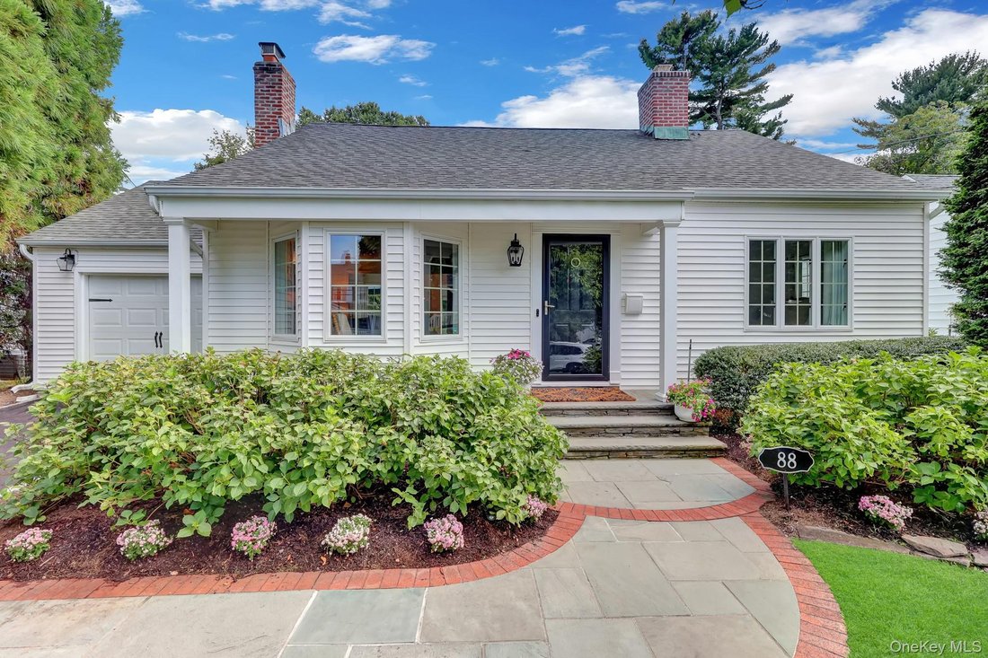 House in Halesite, New York, United States 1 - 18703094