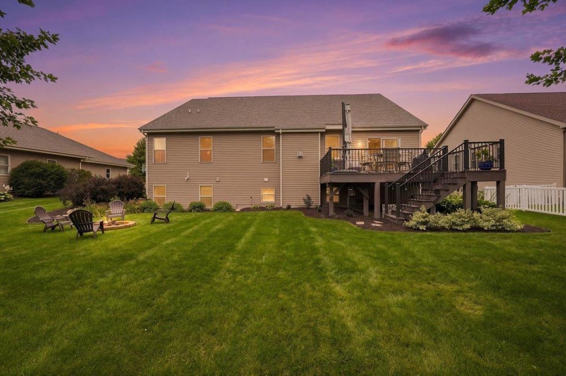House in Oregon, Wisconsin, United States 2 - 18710127