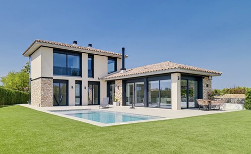 House in Navata, Catalonia, Spain 1