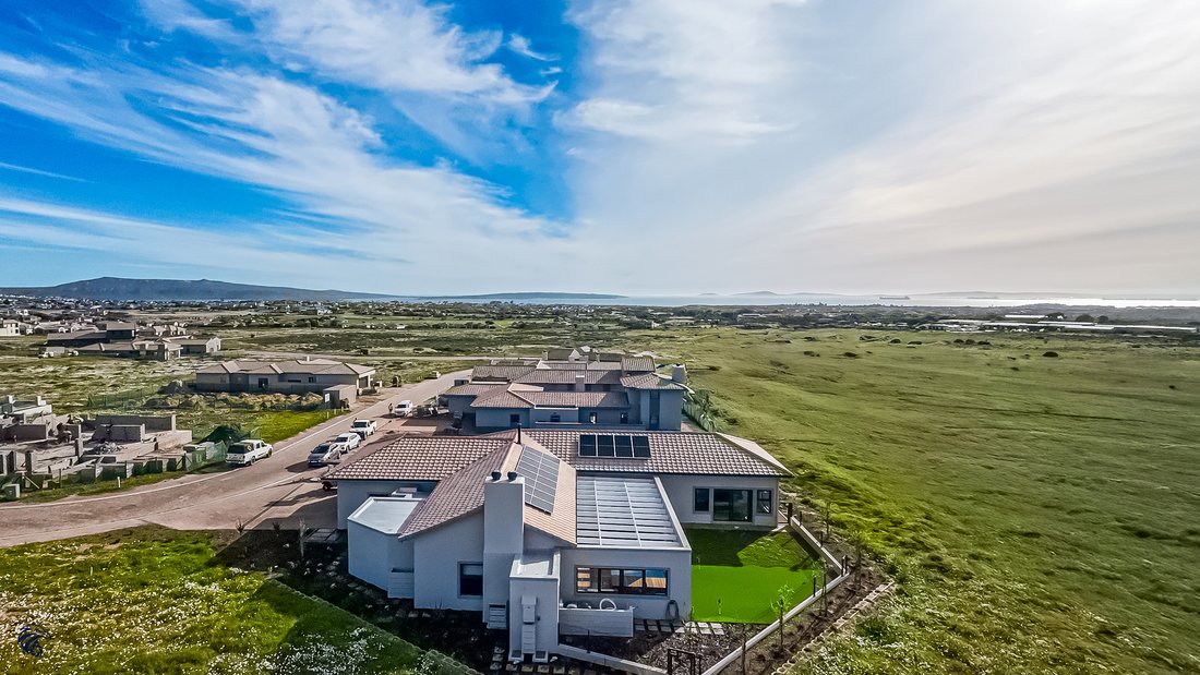 House in Country Club, Western Cape, South Africa 2 - 18707827