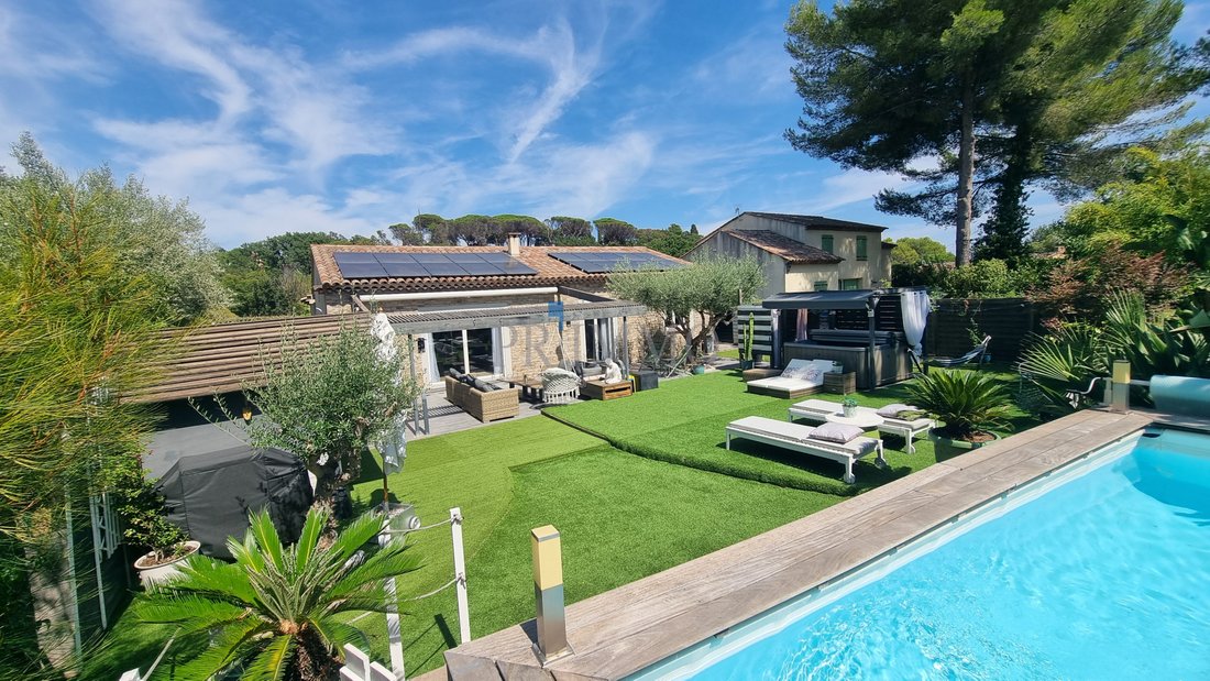 Villa in Saint Lambert, Frejus, France 1 - 18706514