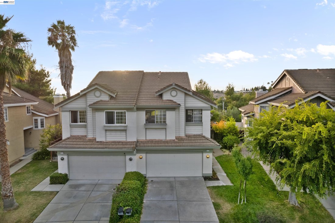 Townhouse in Newark, California, United States 1 - 18705587