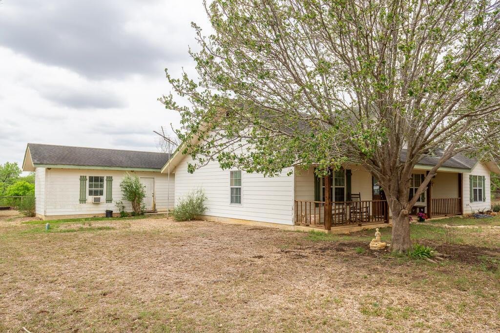 House in Floresville, Texas, United States 1 - 18703502