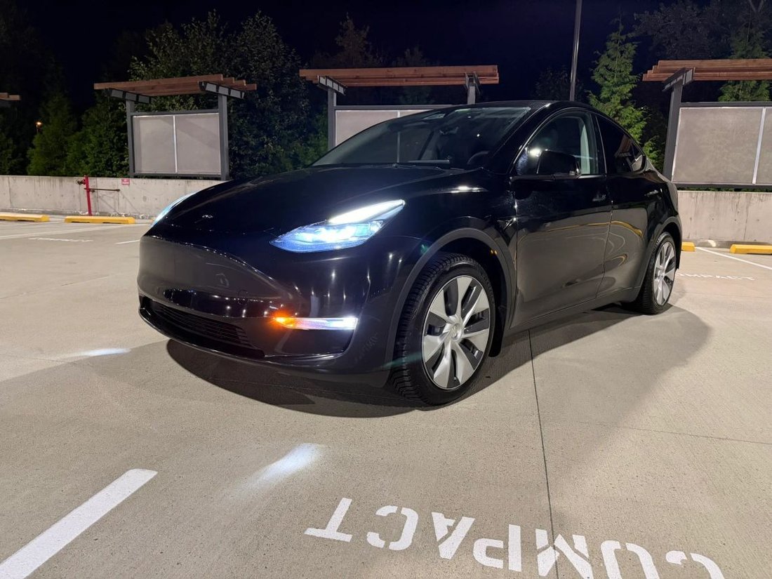Suv in Bellevue, WA, United States 2 - 18712126