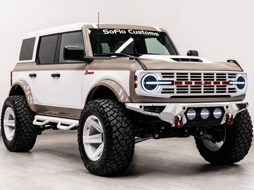 Ford Bronco 4X4 in Fort Lauderdale, FL, United States 3 - 18710552