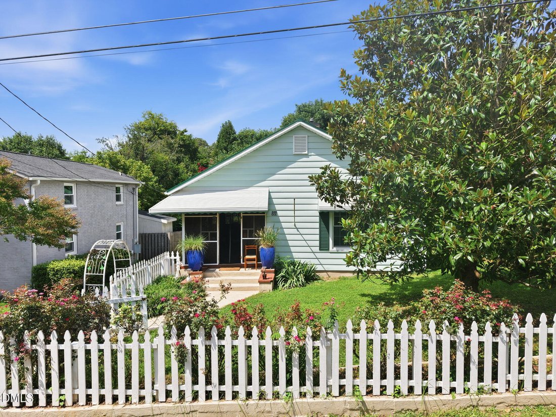 House in Hillsborough, North Carolina, United States 1 - 18703408