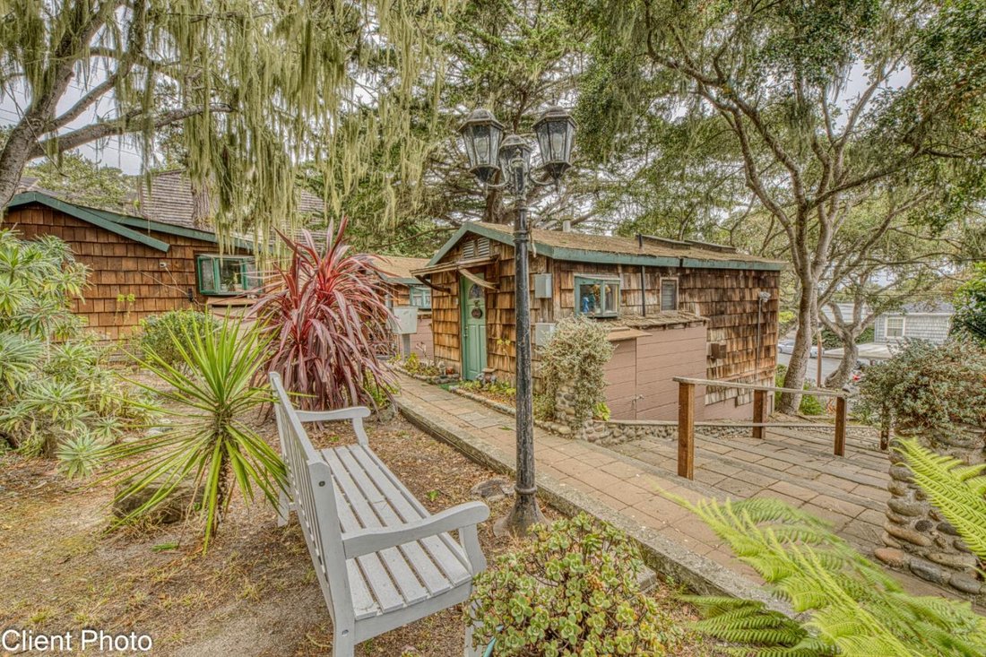 Monterey, California, United States 4 - 18705594