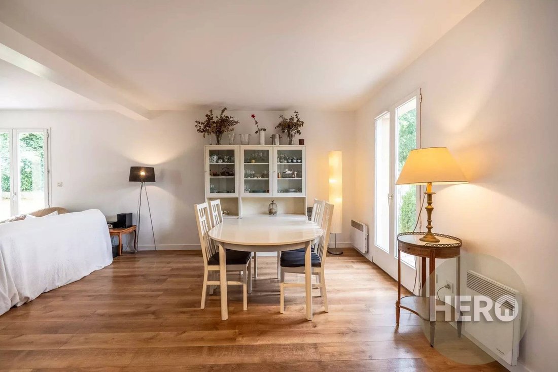 House in Montfort-l'Amaury, Ile-de-France, France 4 - 16142726