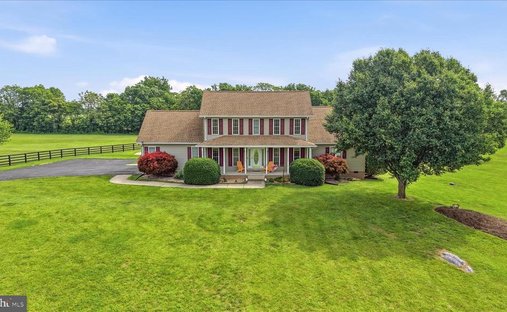 House in Clear Brook, Virginia, United States 1