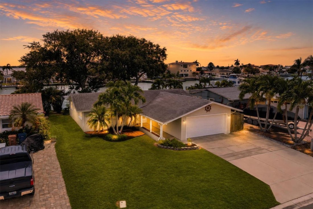 House in Madeira Beach, Florida, United States 1 - 18708733