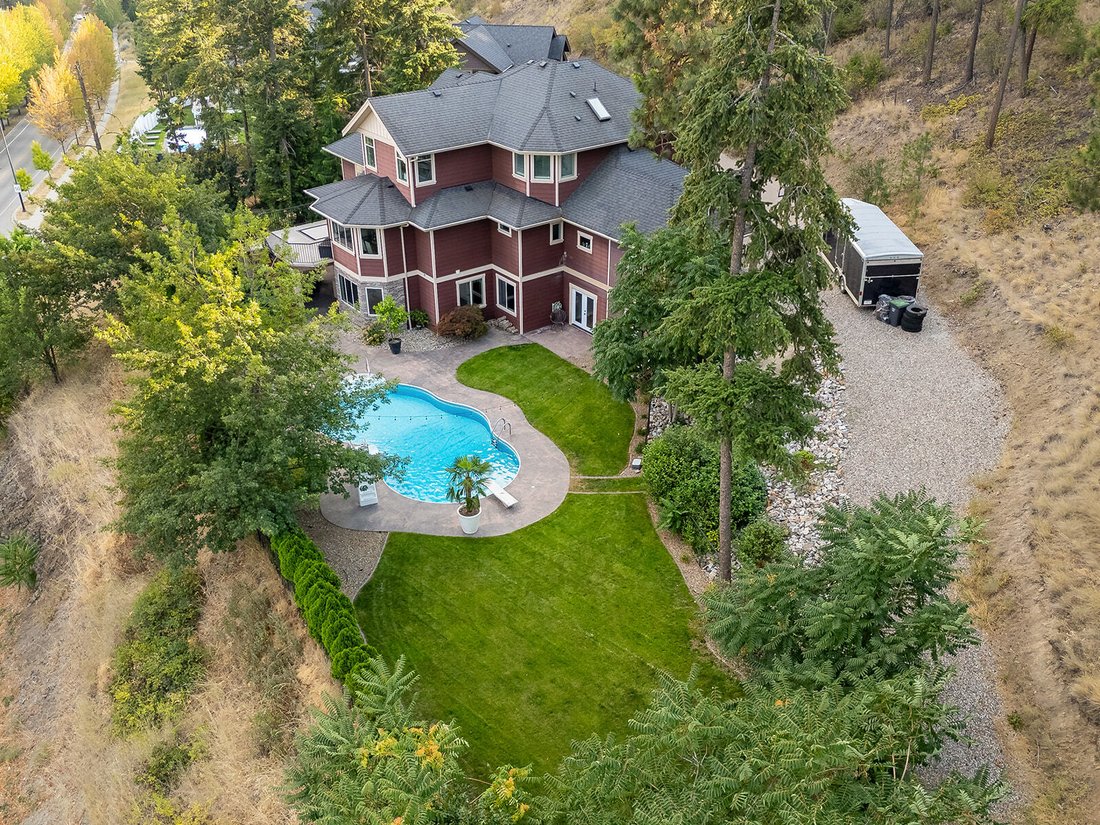 House in Kelowna, British Columbia, Canada 2 - 18708212