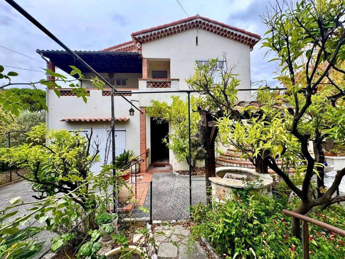 House in Maurice Jeanpierre, Le Cannet, France 1 - 16886766