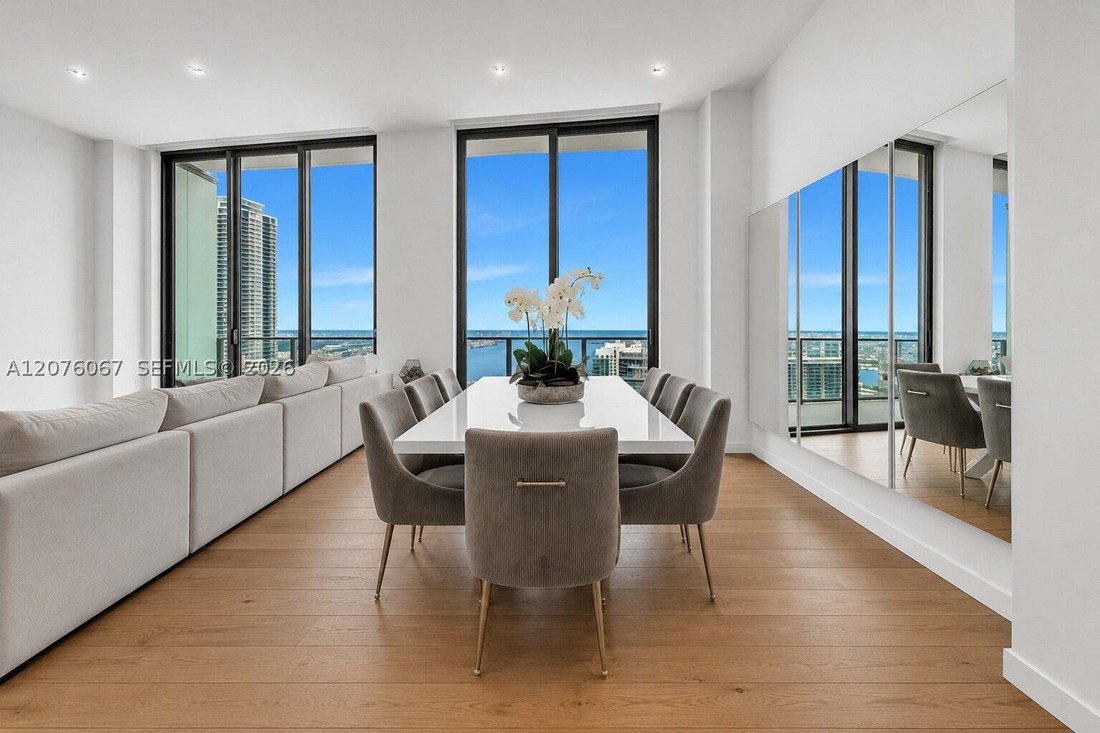 Condo in Miami, Florida, United States 3 - 18711418