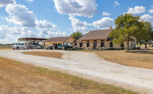 House in Beyersville, Texas, United States 1
