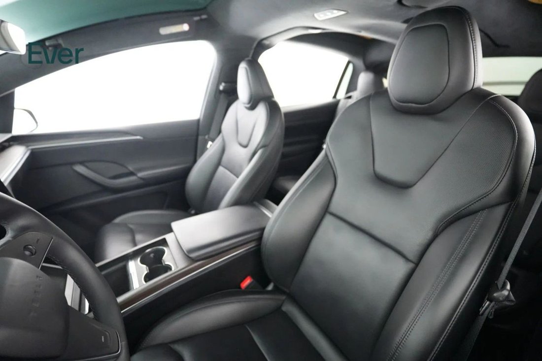 Suv in San Francisco, CA, United States 4 - 18655580