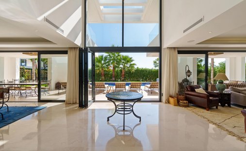 Villa in Nueva Andalucía, Marbella, Spanien 1