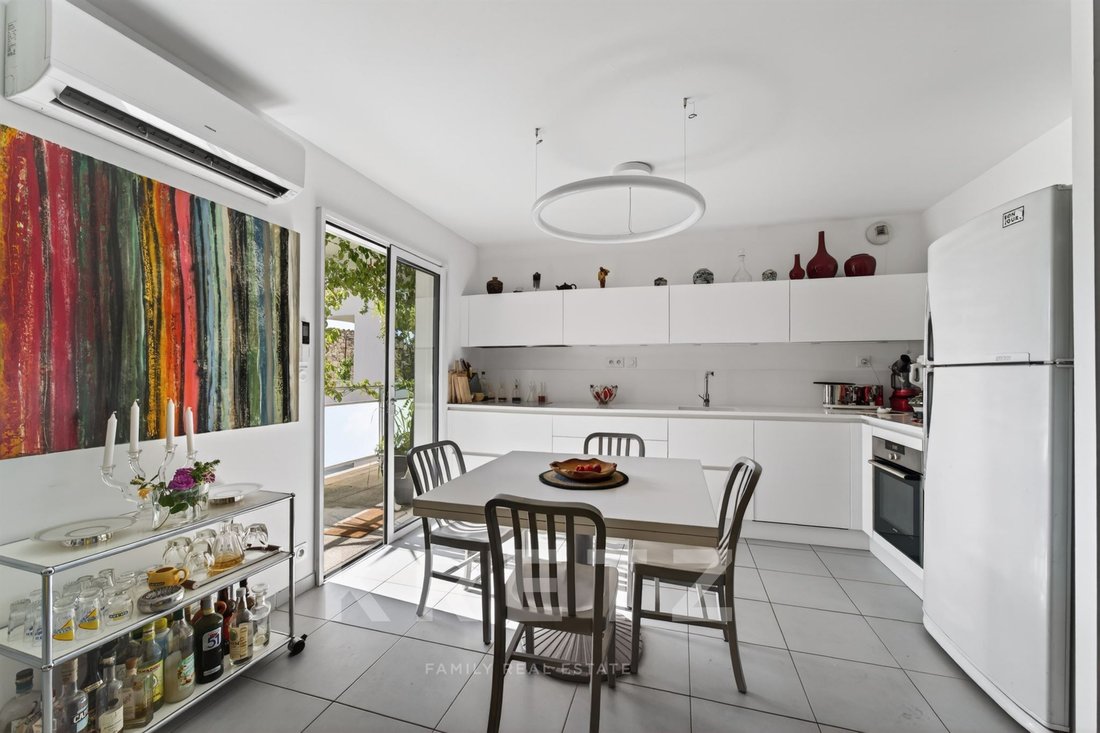 Apartment in Esplanade, Nimes, France 3 - 18710844