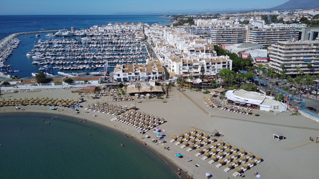 Apartment in Puerto Banus, Marbella, Spain 4 - 18642420